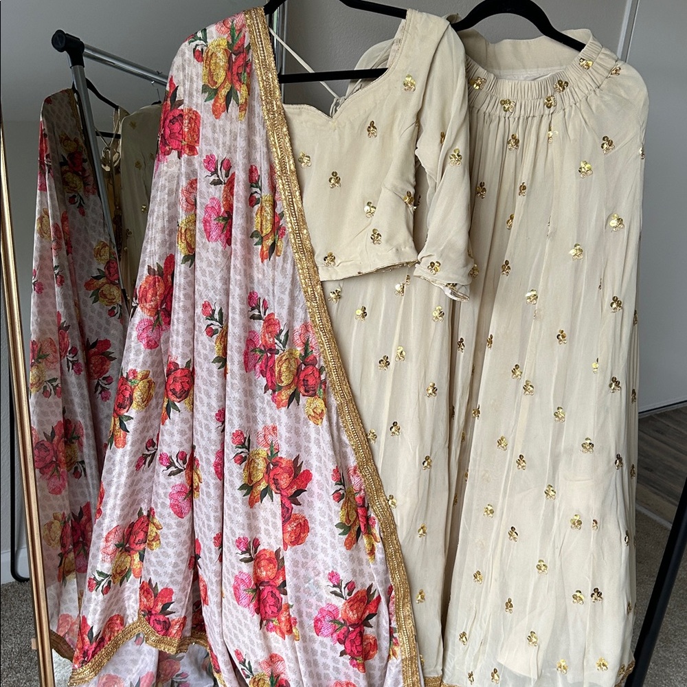 Elegant Cream lehengas with Floral Accents brand new perfect Indian party event
